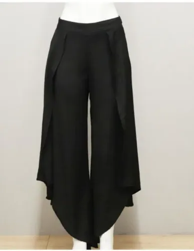 Calça Pantacourt nova M