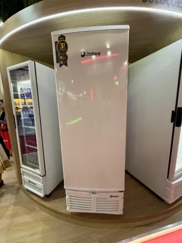 Freezer Vertical Imbera Branco 560 Lts Porta Cega Variação da temperatura: -22 ºc a 8 ºc.