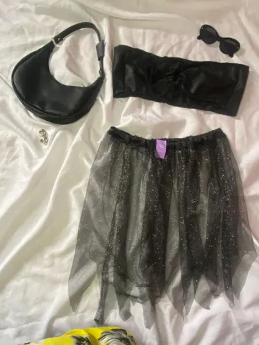 Saia tutu preta brilhosa 