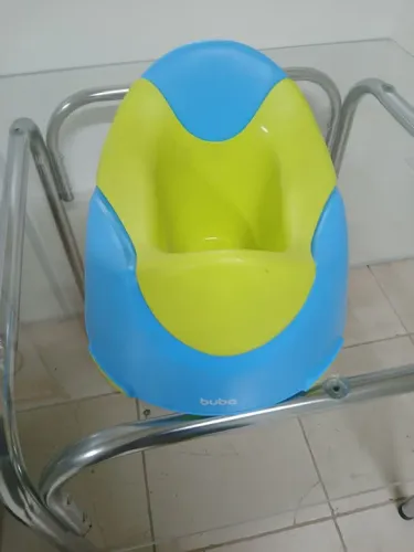 Troninho para bebê. (Piniquinho)