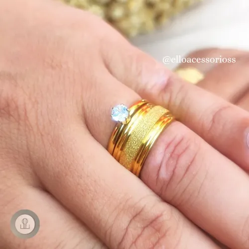 Alianças Banhadas a Ouro com Anel e Caixa de veludo 