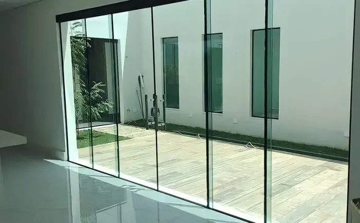Vidraçaria e esquadrias de alumínio em Florianópolis!