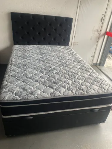 Cama casal box baú 1,38 x 1,88 + Colchão de molas e Cabeceira 2.295