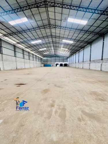 Galpão 2.350m2 pé direito 10m leia