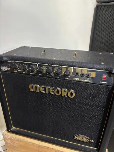 Cubo de guitarra Meteoro Nitrous 100