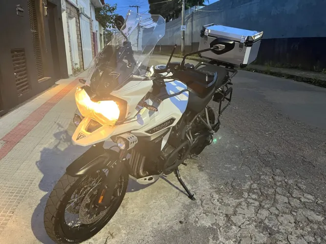 Triumph Tiger 1200 explorer XCX (completa)