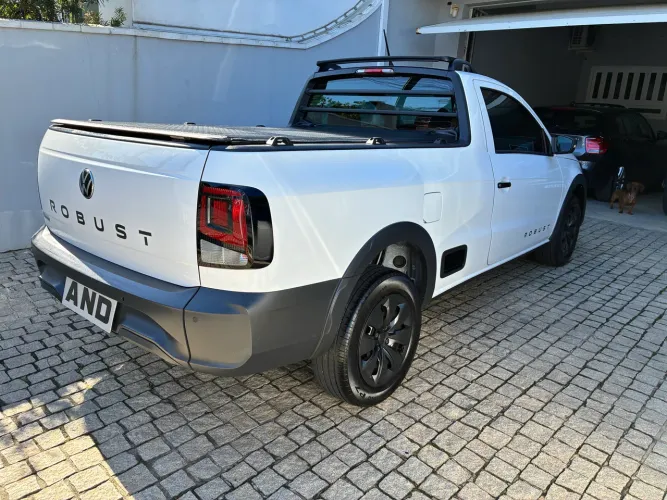 Volkswagen Saveiro Robust 1.6 Total Flex 16V 2024