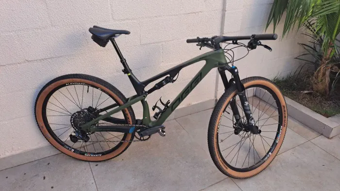 Oggi Caturra Pro T-20 Full suspension   Tamanho L 19 - 2023