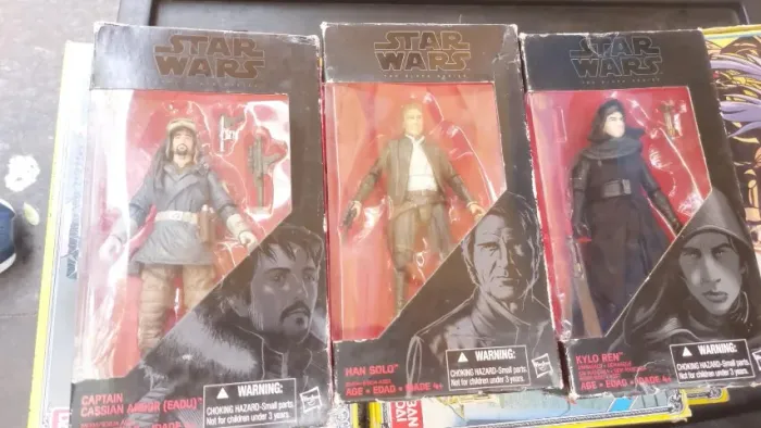 Lote com 3 Bonecos Star Wars Black Series Lacrados - Han Solo, Kylo Ren e Cap. Andor