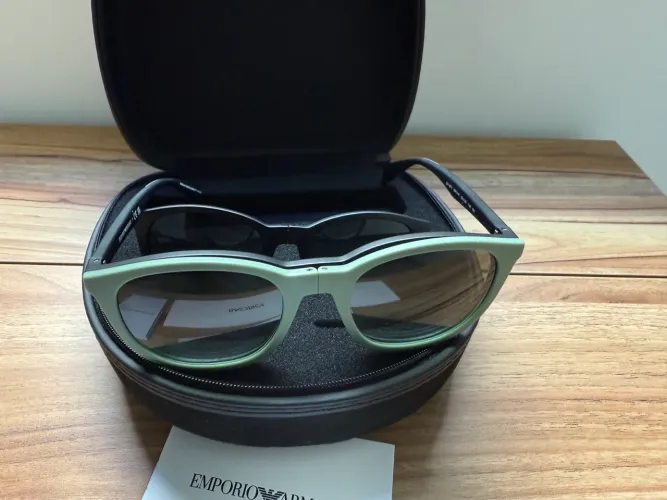 Oculos Emporio Armani - Linha Clip On