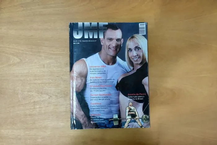 Revista Muscle & Fitness - Edição Dezembro 06/Janeiro 07
