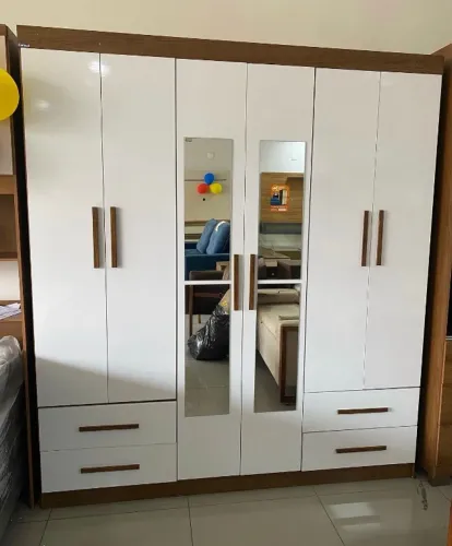 Guarda-Roupa Casal Hércules 6 Portas com Espelho Branco Larg. 1.77m Com Pés