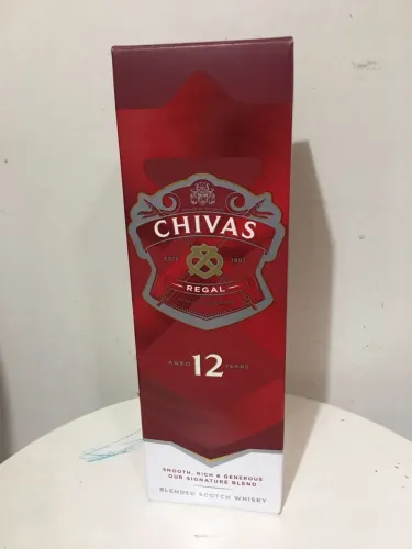 Caixa vazia de papelão para coleção 