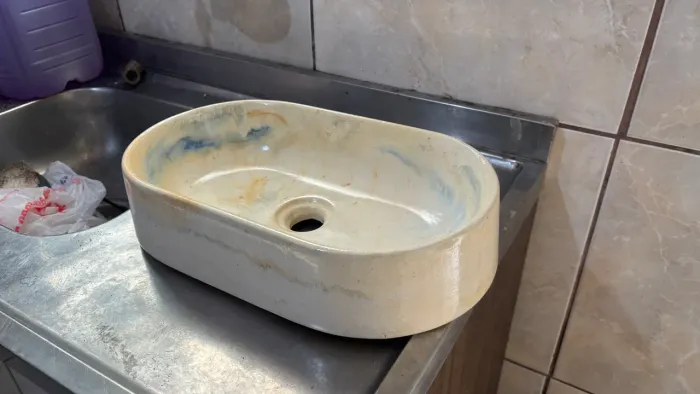 Pias de sobrepor de gesso