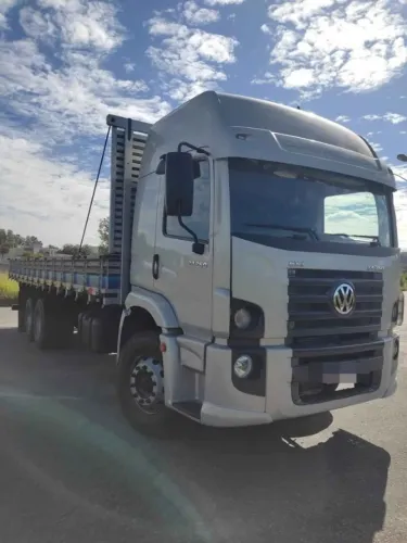 Vw 24250 teto alto carroceria 2011