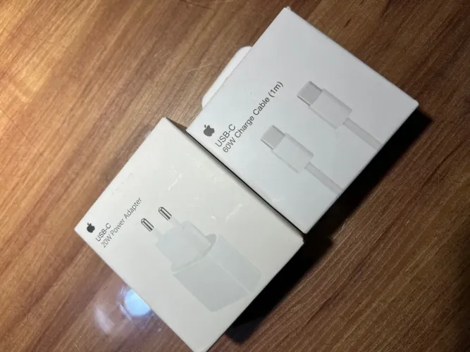 Carregador de iPhone 15/16 completo 