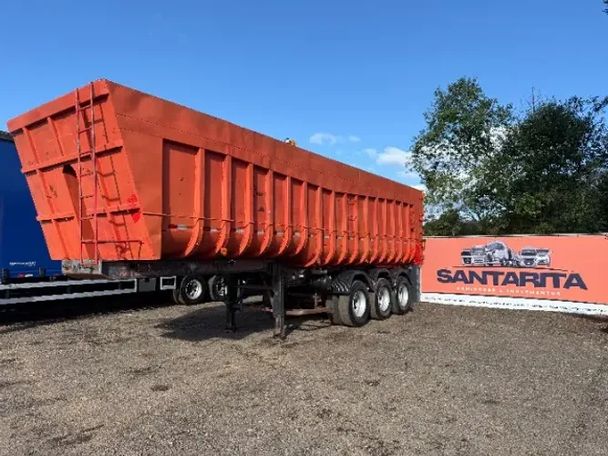 Carreta Caçamba Basculante Guerra De 45 Metros Cúbicos 2000 Com Pneus 