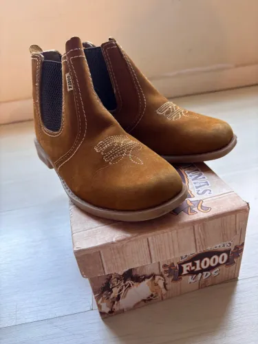 Bota F1000 kids junina