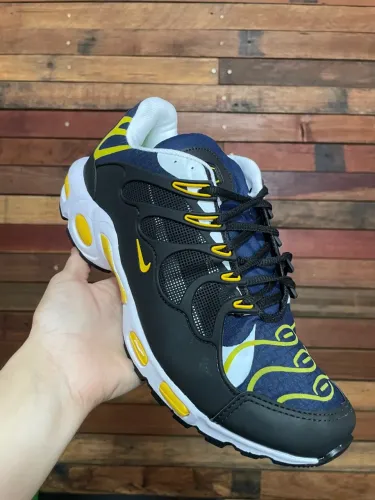 Tênis Plus - Azul e Amarelo ótimo acabamento
