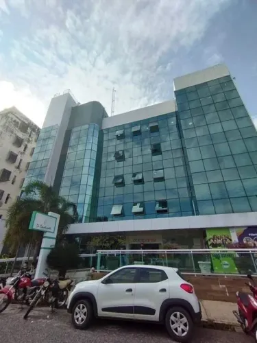 Aluga-se Sala Comercial no Centro  76m²