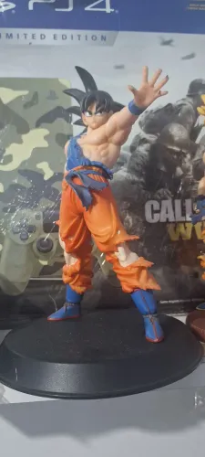 Bonecos Goku originais