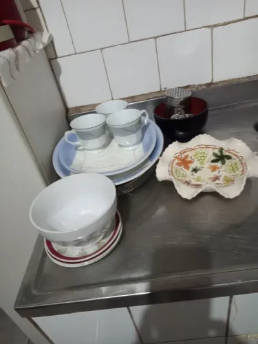Kit de louças antigas