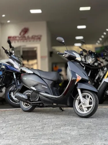 Honda Lead 110 2012 fone 12 3062 8534