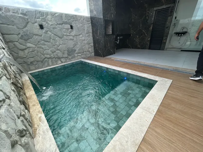 Casa com piscina Ananindeua R$170 mil Entrada