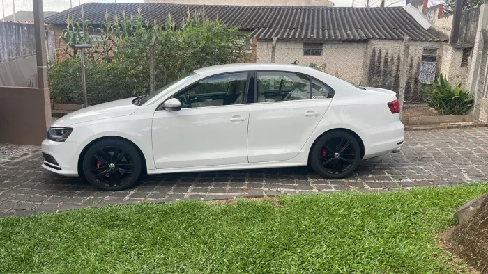 Volkswagen Jetta Highline 2.0 TSI 16V 4P Tiptronic 2017