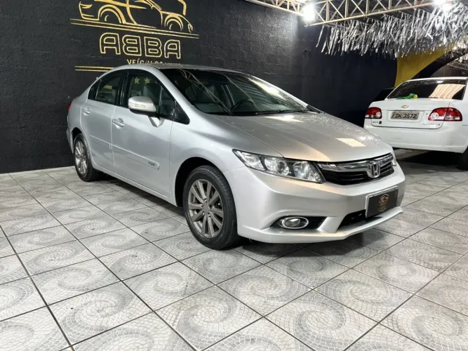 Honda Civic Sedan LXR 2.0 Flexone 16V Aut. 4P 2014