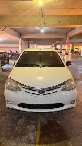 Toyota Etios XLS Sedan 1.5 Flex 16V 4P Mec. 2013