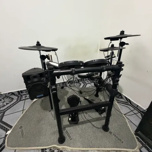 Bateria eletrônica Aroma TDX22-2 estado de nova 