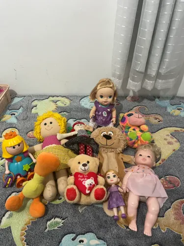 Lote de brinquedos mais boneca baby alive