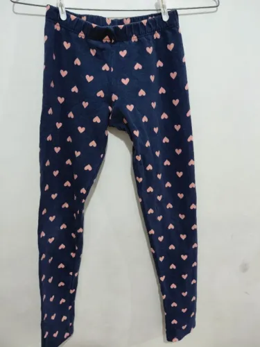 Calça com corações Tam 12