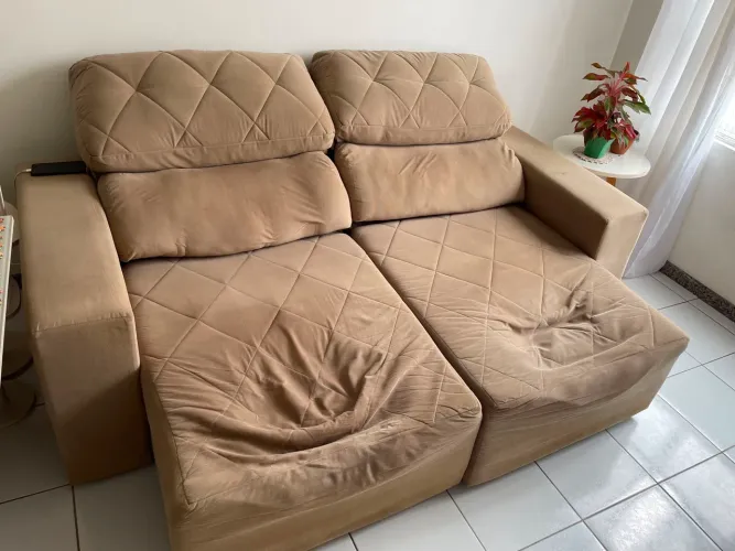 Sofa retrátil e reclinável. Valor negociável
