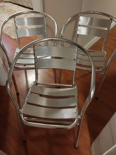 Conjunto de cadeiras em aluminio. Oportunidade 