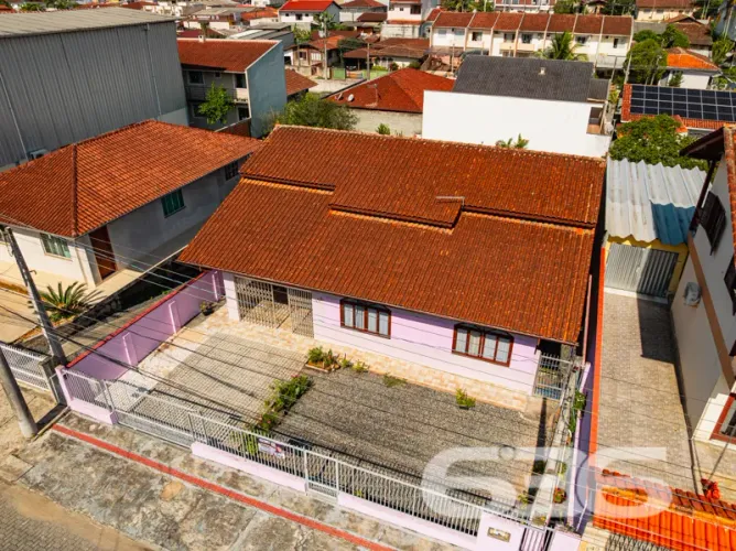 Casa | Joinville | Itaum