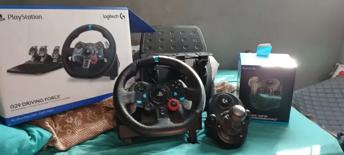 Volante g29 com cambio pouco usado