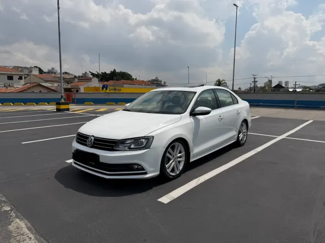 Volkswagen Jetta Highline 2.0 TSI 16V 4P Tiptronic 2017