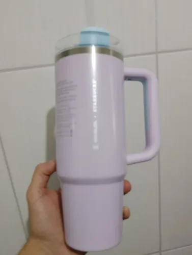 Copo térmico Stanley e Starbucks 