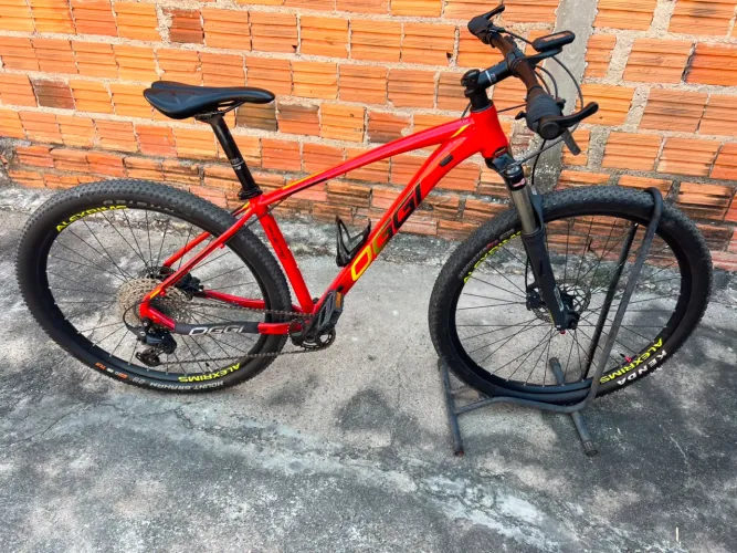 Vendo bike OGGI 7.2 muito conservada
