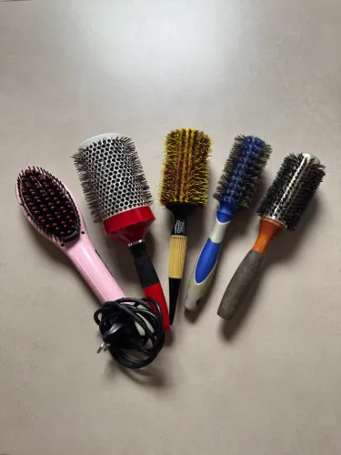 Kit Escovas de Cabelo Profissional (Usadas)