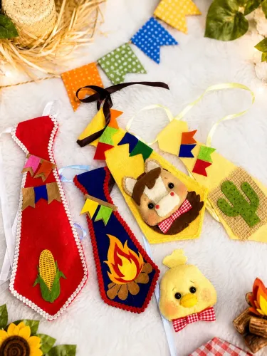 Gravatinhas em Feltro para Festa Junina 