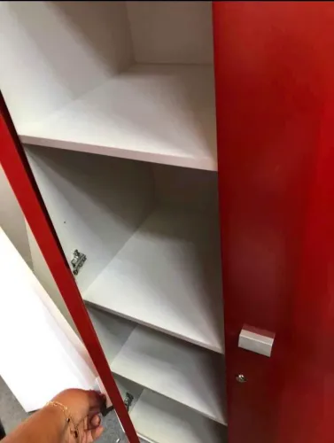 Armário Multiuso 2 Portas com Chave - Excelente Estado