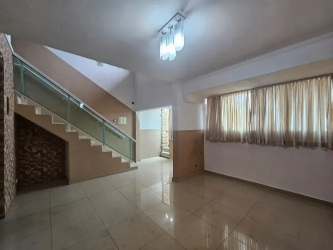 Sobrado com 4 dormitórios à venda, 237 m² por R$ 750.000,00 - Vila Guiomar - Santo André/S