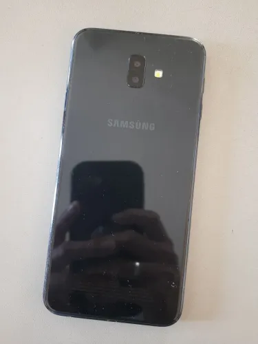 Samsung Galaxy J6+