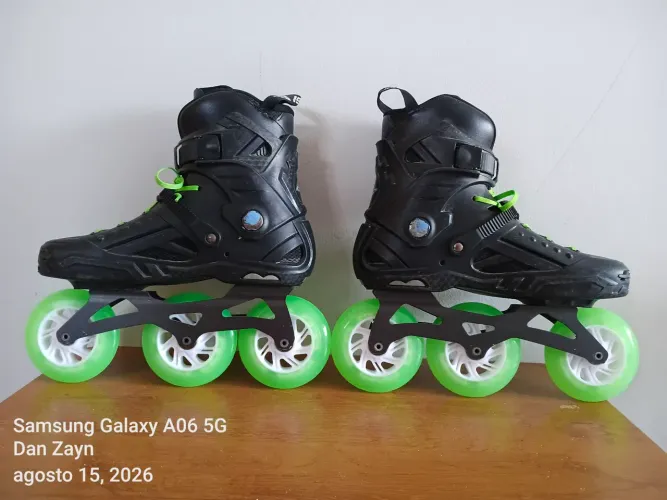 PATINS IMPORTADO IS 3 RODAS LED 110MM (RODAS NOVÍSSIMAS, ZERO)