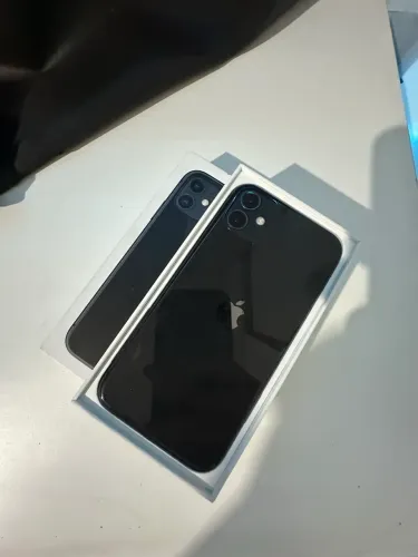 IPHONE 11 NA CAIXA