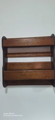 Porta codimentos e utensílios de madeira