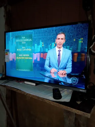 Vendo TV Britânia 32 polegadas 600